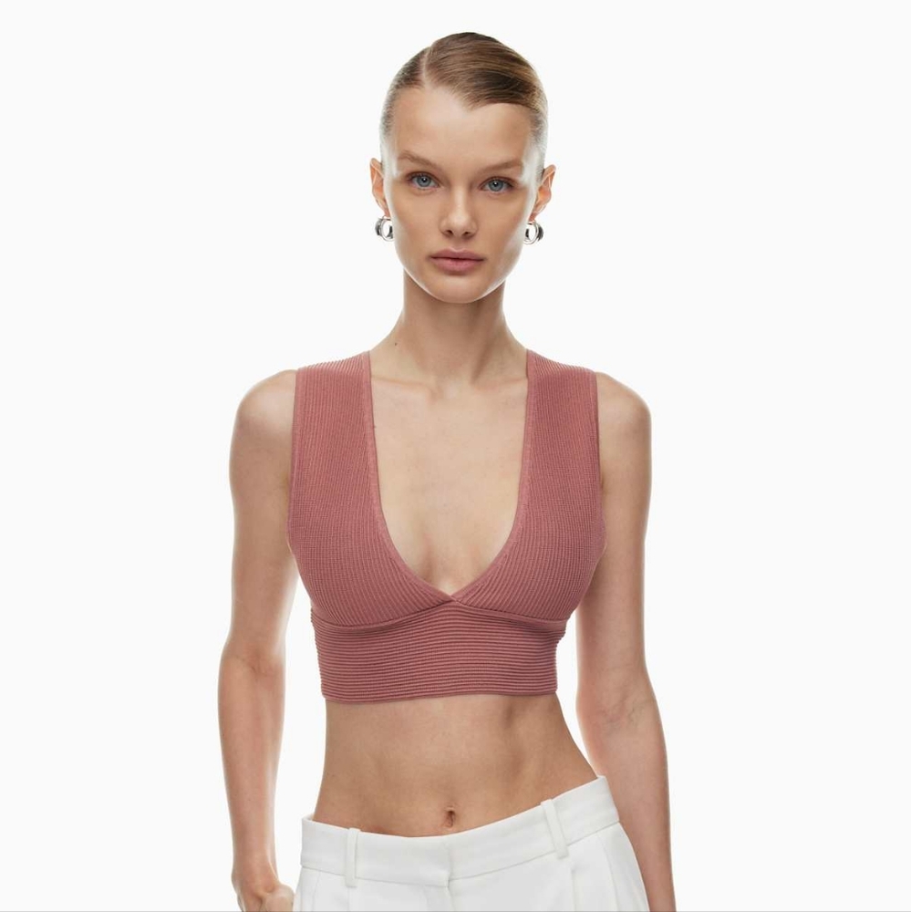 Babaton Sculpt Knit Deep V Tank Med